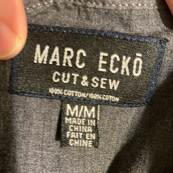 Marc Ecko Cut & Sew gray dots Button Down Shirt size Medium 100% Cotton - Picture 3 of 11